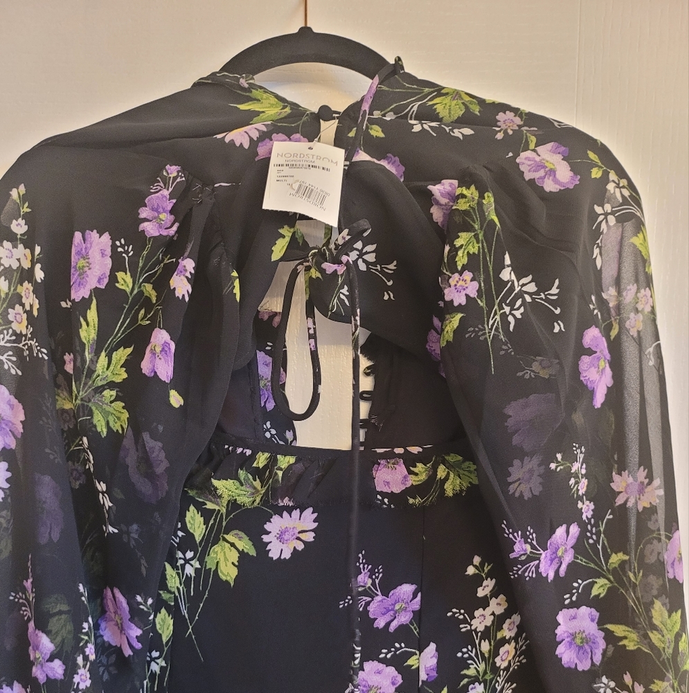 Beautiful never worn Asos size 6 Design floral open back maxi dress
